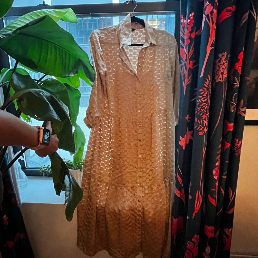 Saint + Sofia Gold Textured Button Down Maxi Dres… - image 2